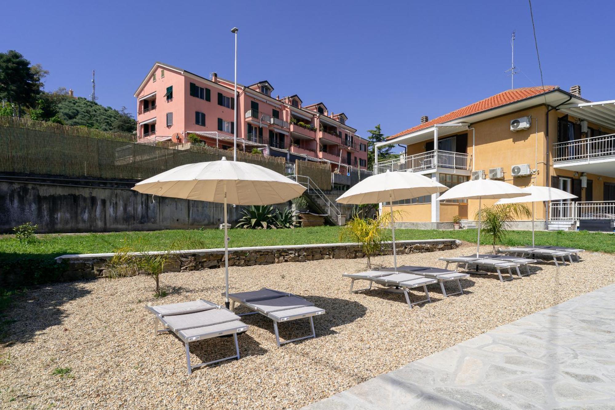 Il Gattino Di Porto - Apt 2 - Bilocale Terrazzo Piscina Imperia Extérieur photo